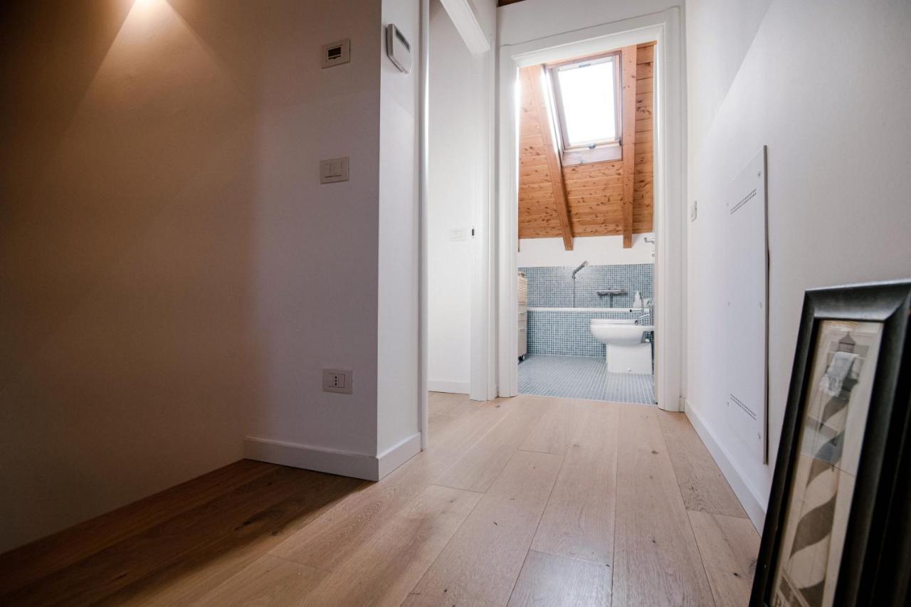 Modern Luxury Attic - Bymyhomeincomo Kültér fotó